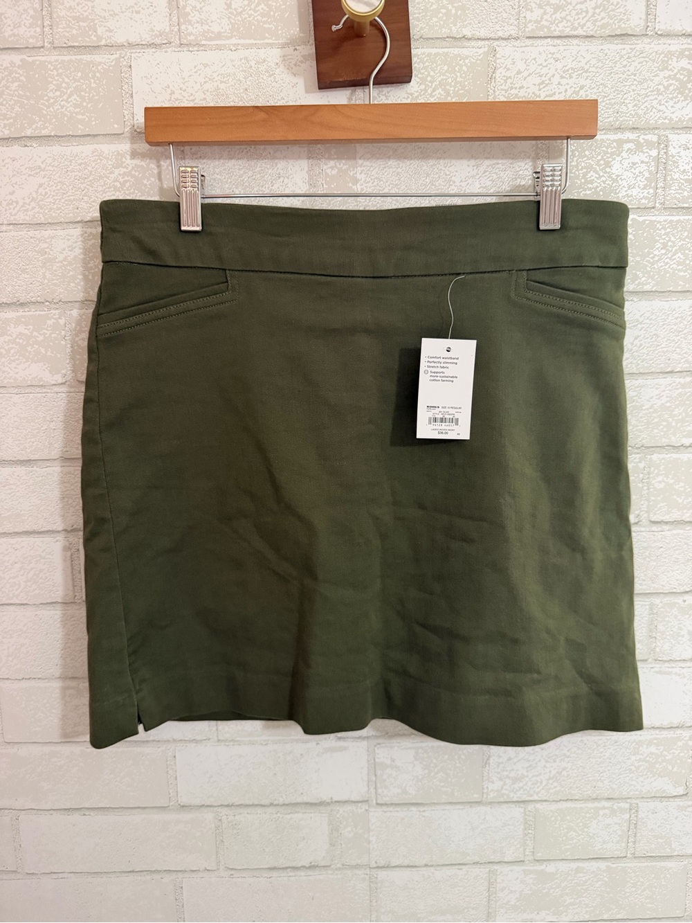 croft & barrow Olive Green Mid Rise Skort Stretchy & Lined Size 10 #3095